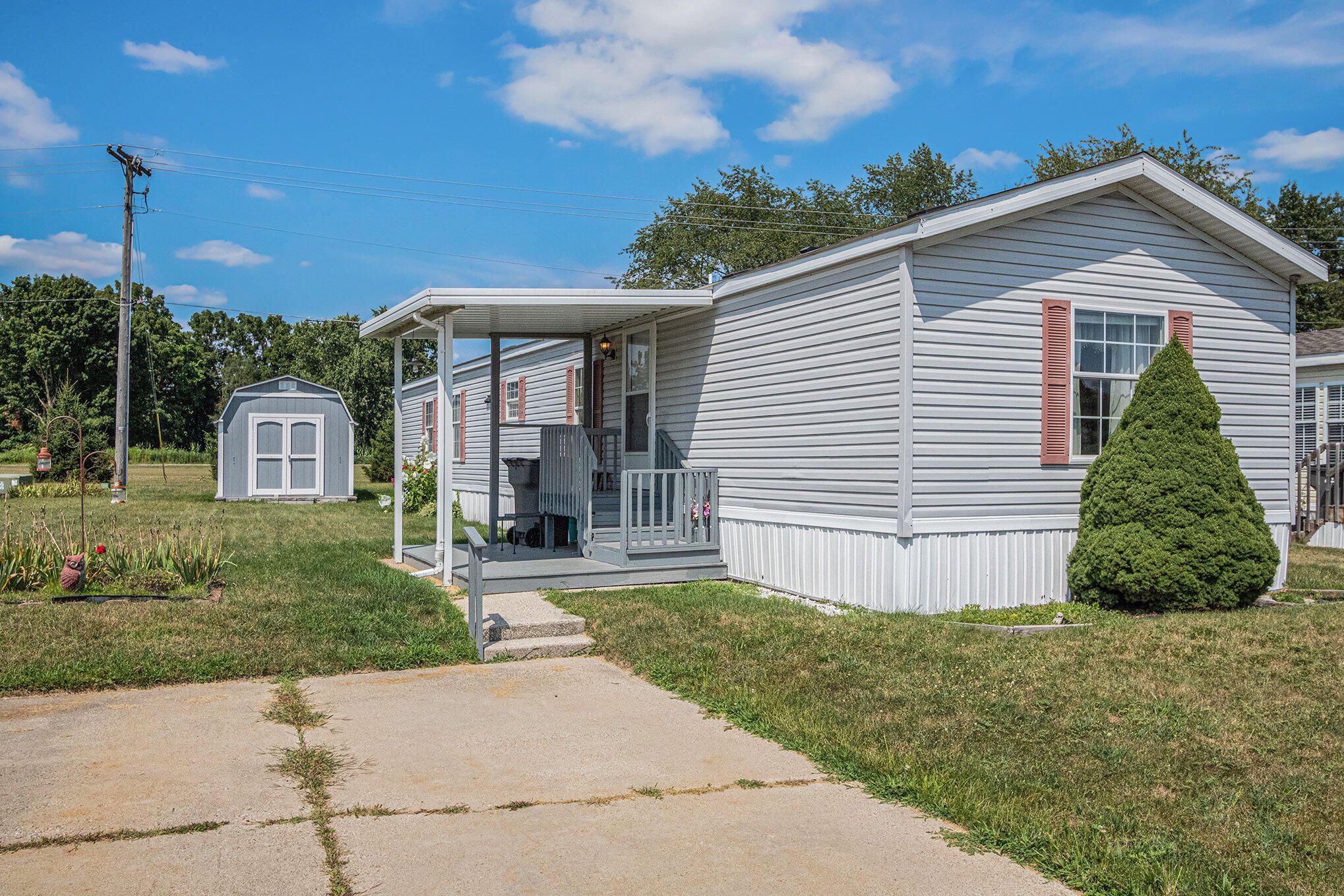 69205 Garver Lake Road 96