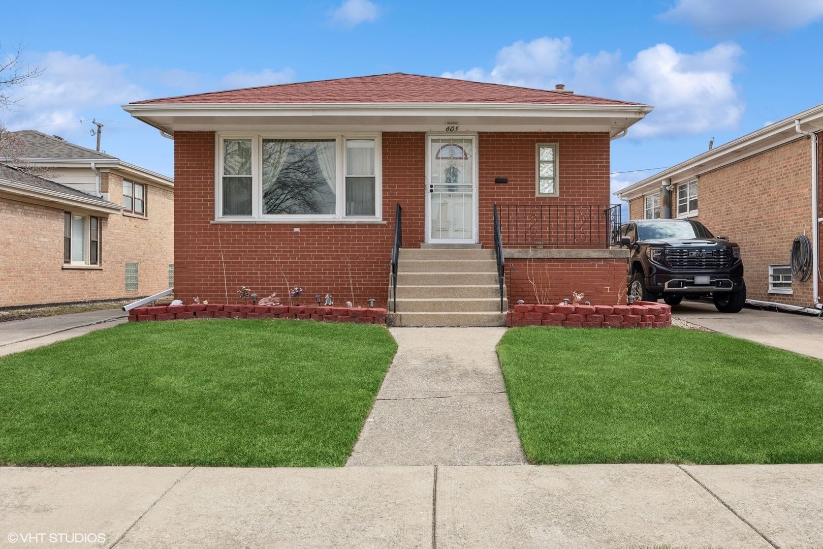 605 Saginaw Avenue
