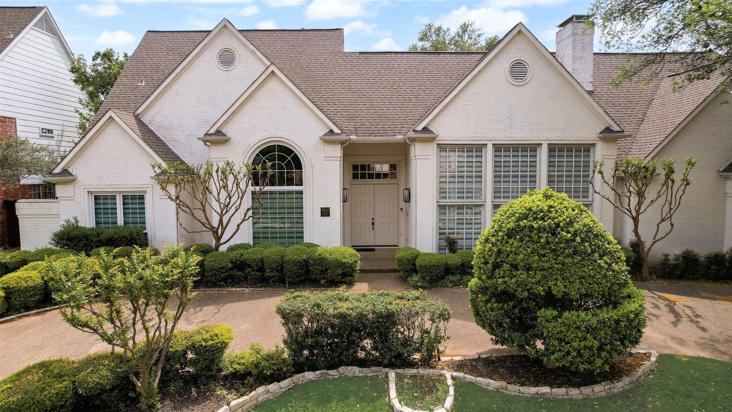 4612 Saxon Drive