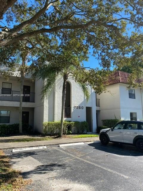 7260 Woodmont Terrace 101
