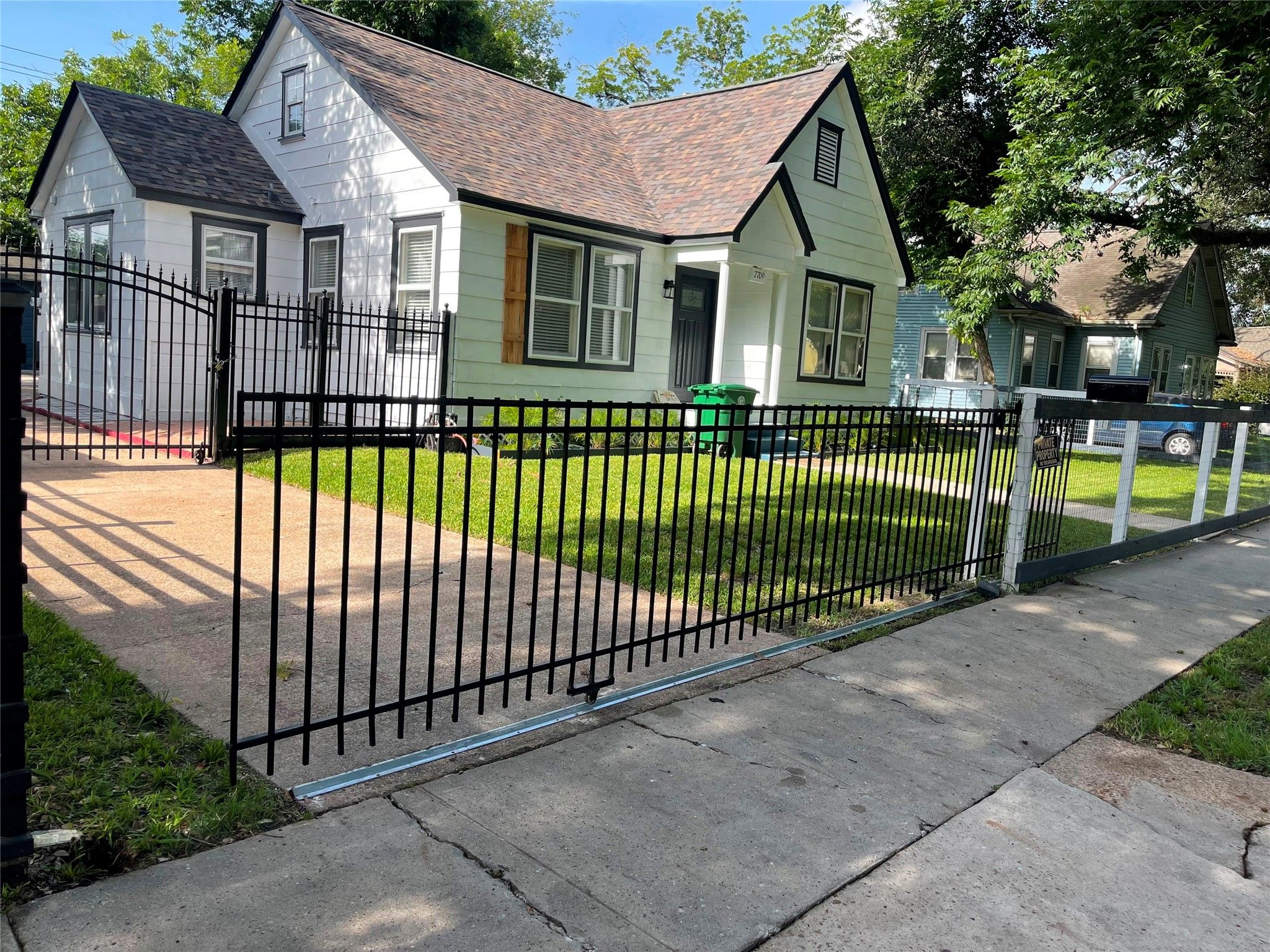 7709 Edna Street