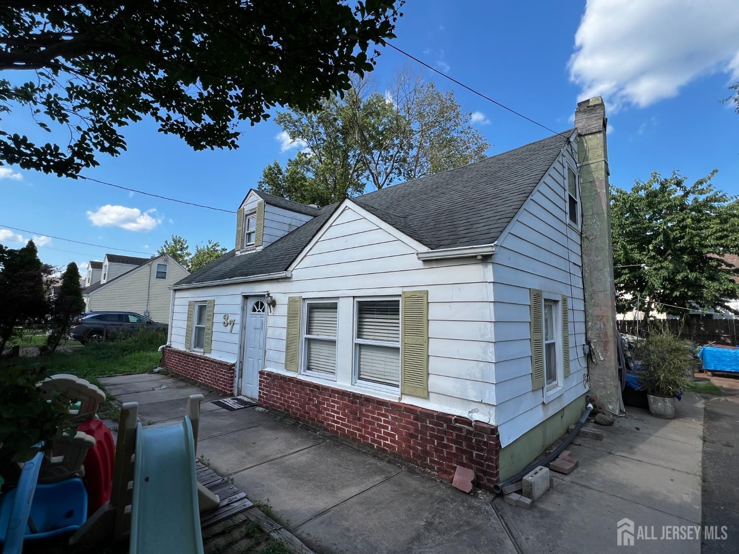 37 N Randolphville Road