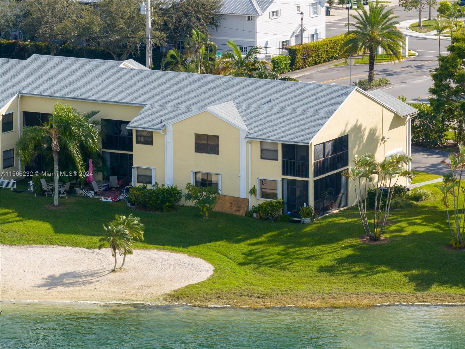 999 Hamilton Dr 999B