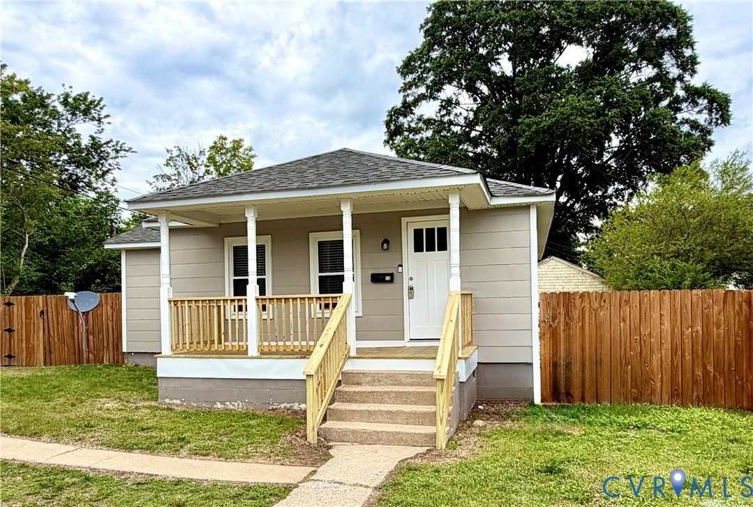 12 W Berry Street