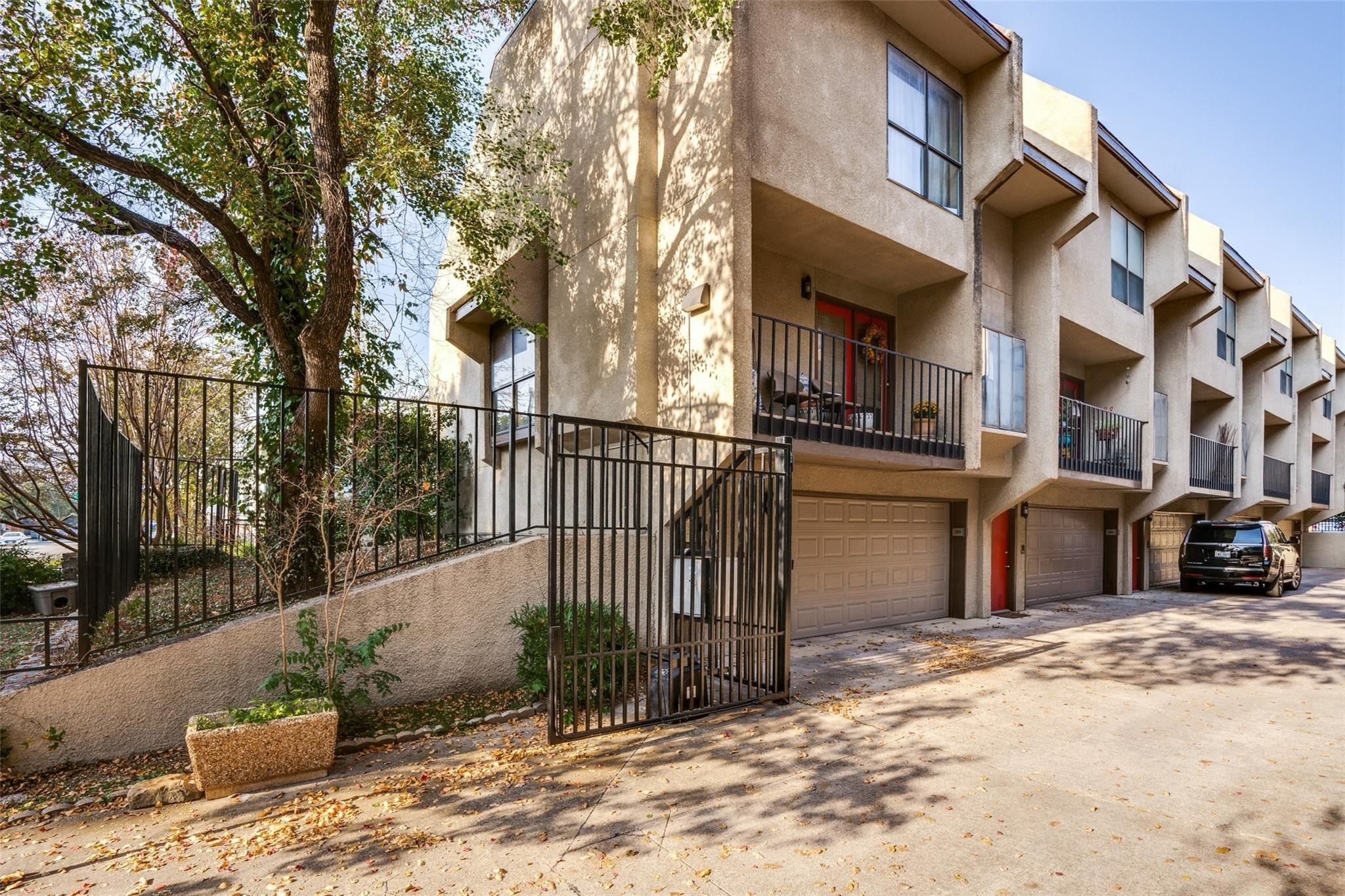 2020 N Garrett Avenue 107