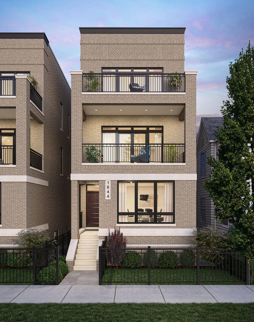 1644 W Diversey Parkway 3