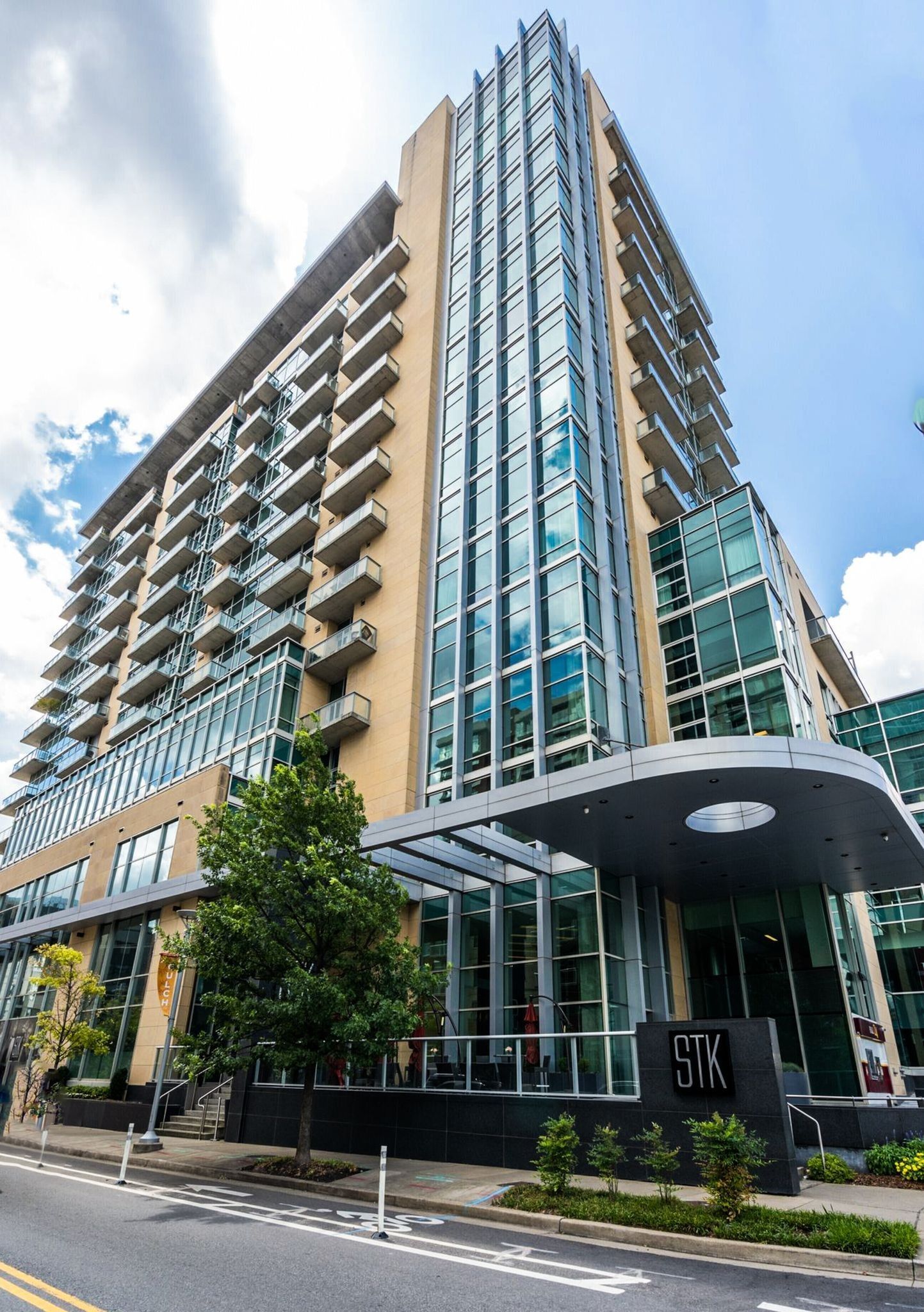 700 12th Ave S 1108