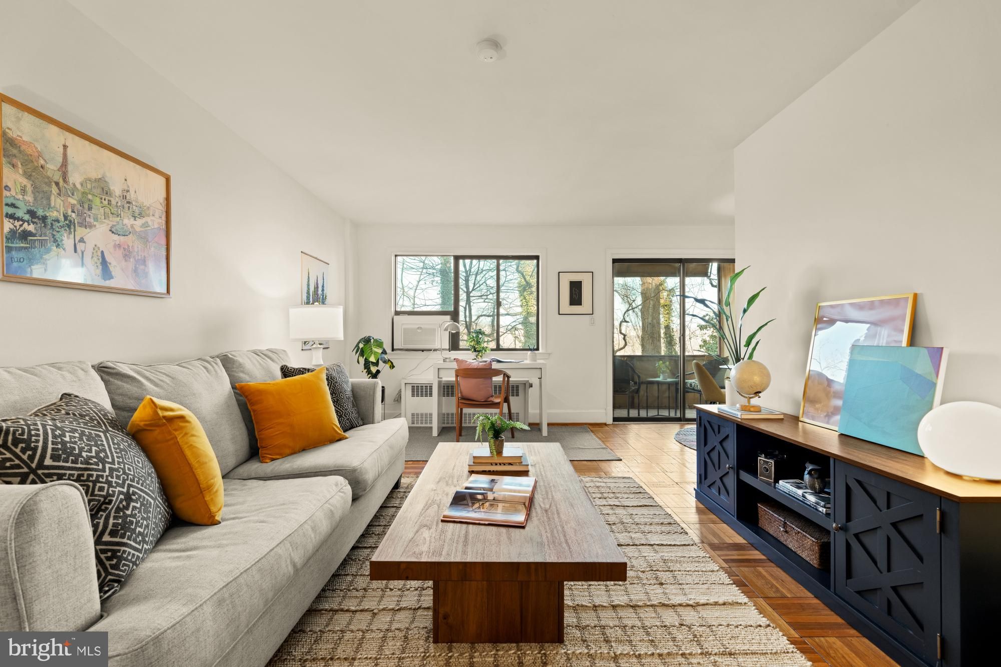 1577 N Colonial Terrace 205Y