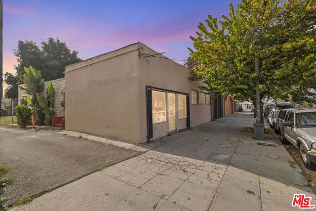 1814 N Broadway