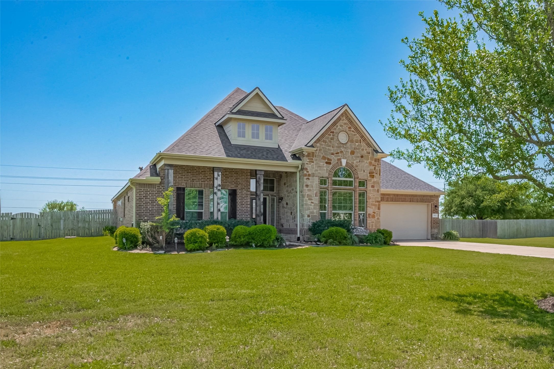 7502 Tejas Lakes Trail