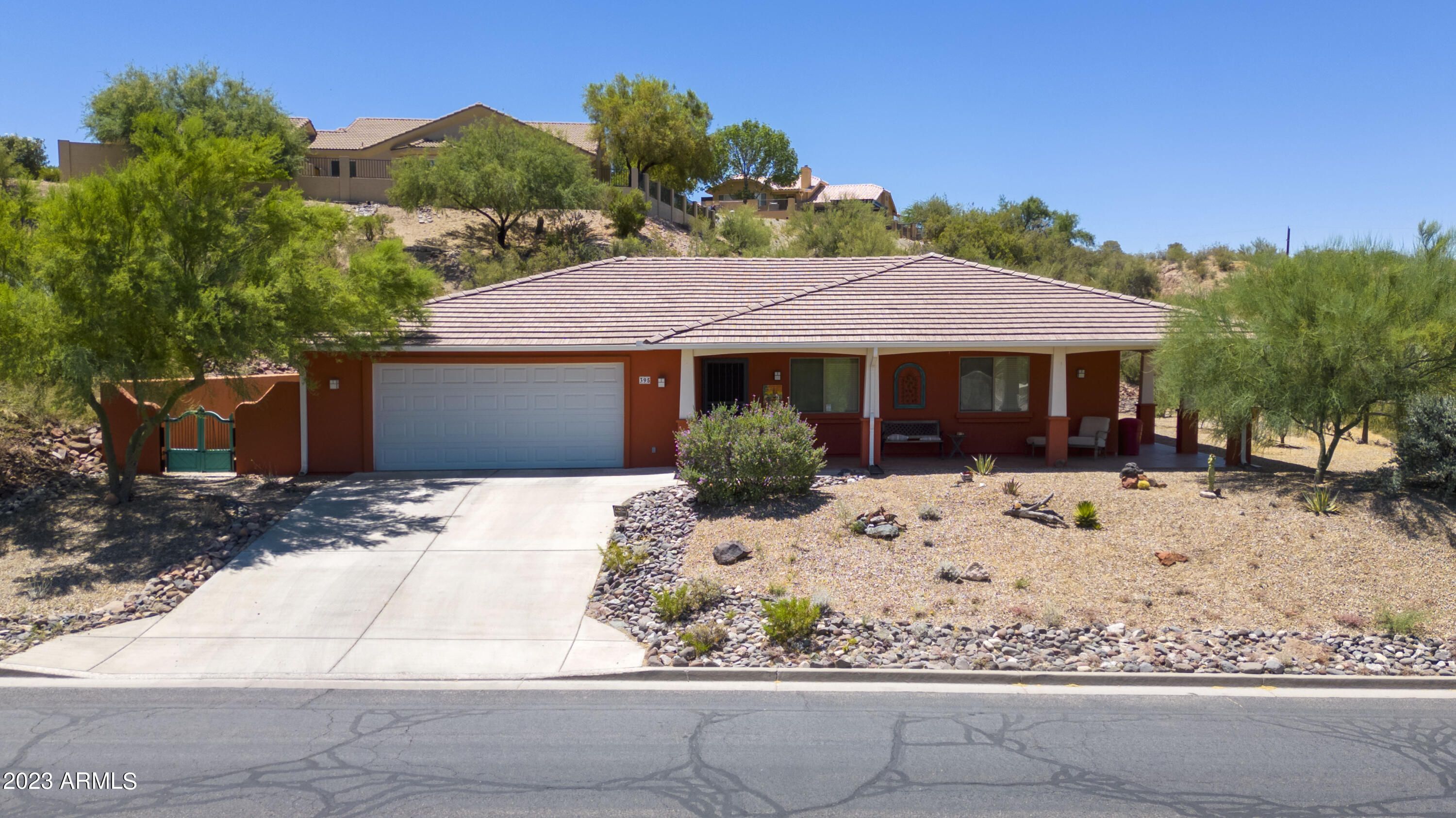 395 S Cottonwood Lane