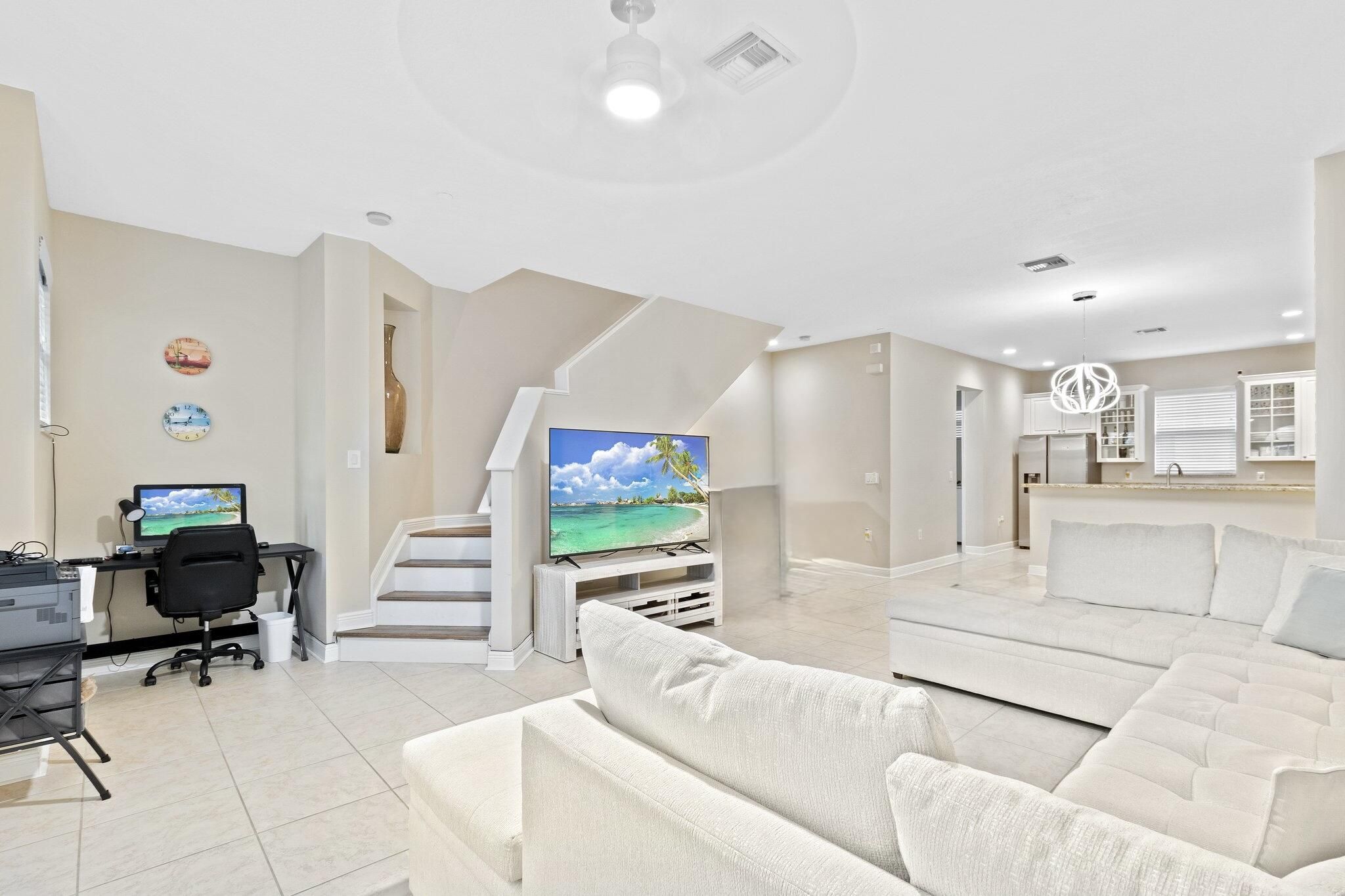 1033 Ne 17th Way 2003