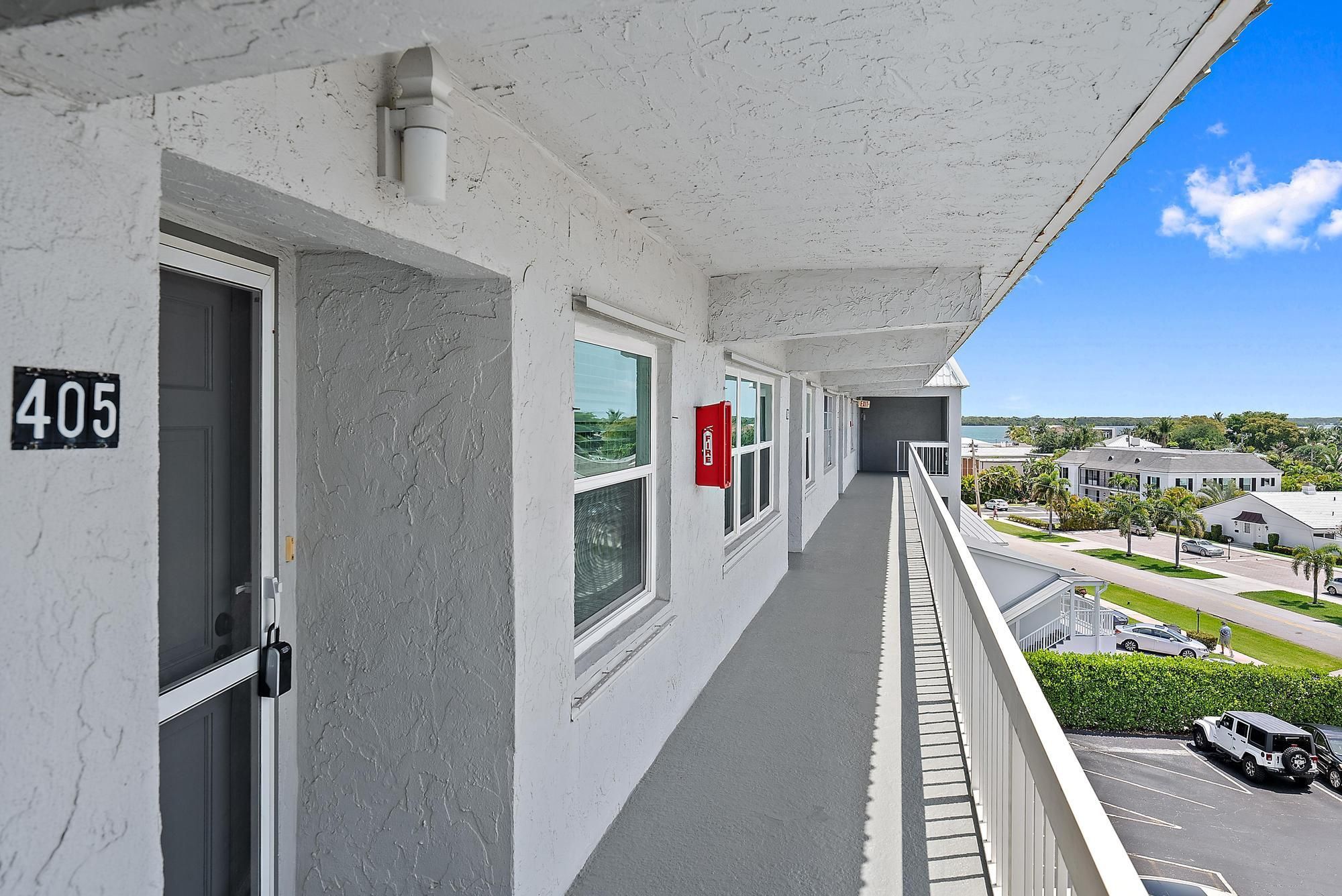 155 Yacht Club Drive 405