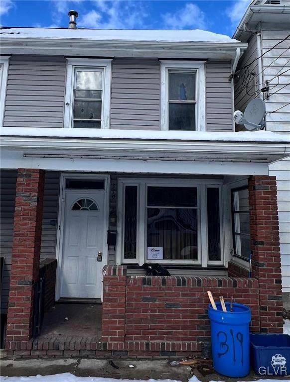 319 W Abbott Street