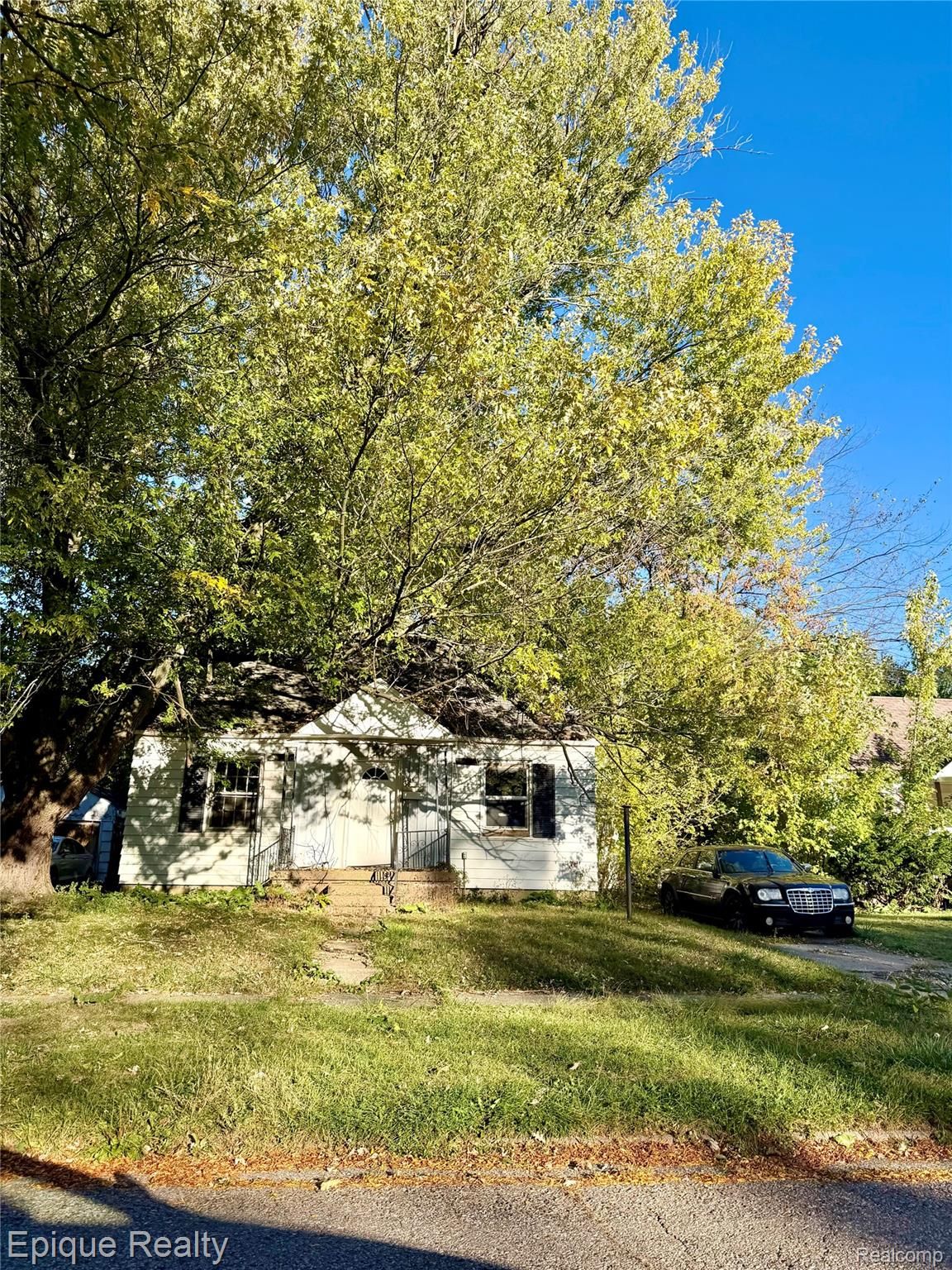 2514 Trumbull Avenue