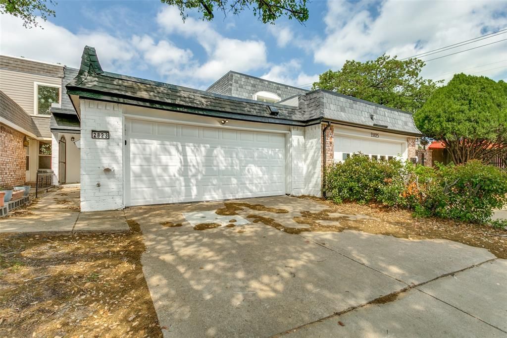 2823 Summit View Drive
