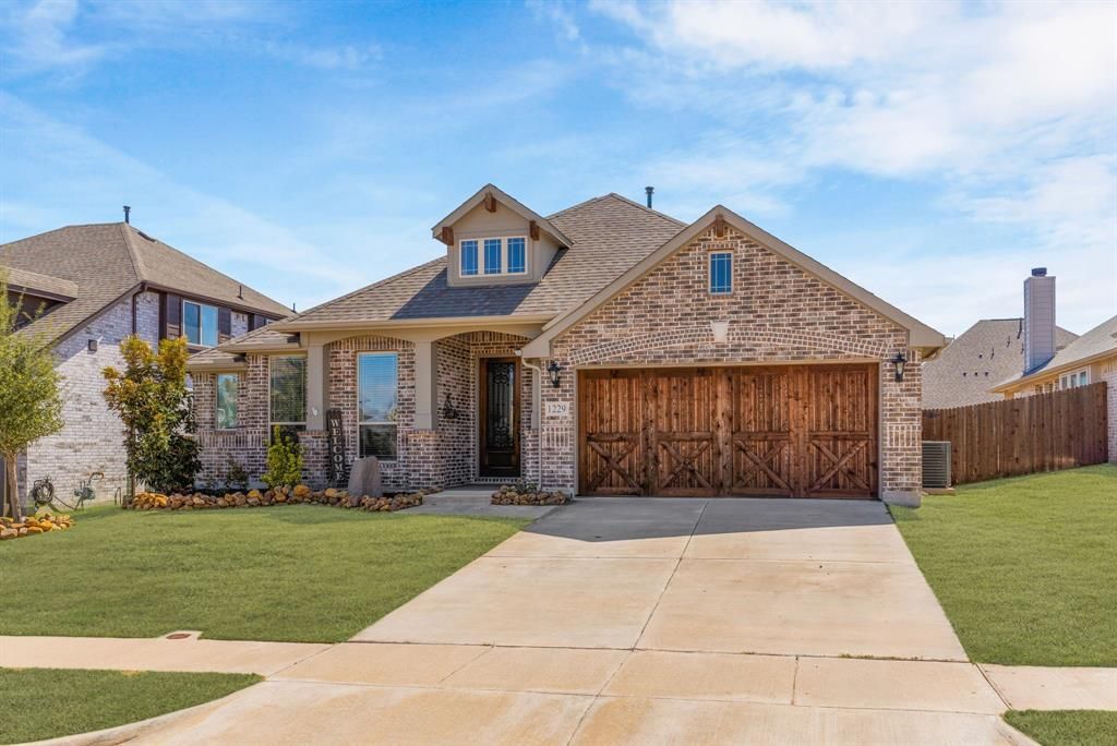 1229 Bridgeport Drive