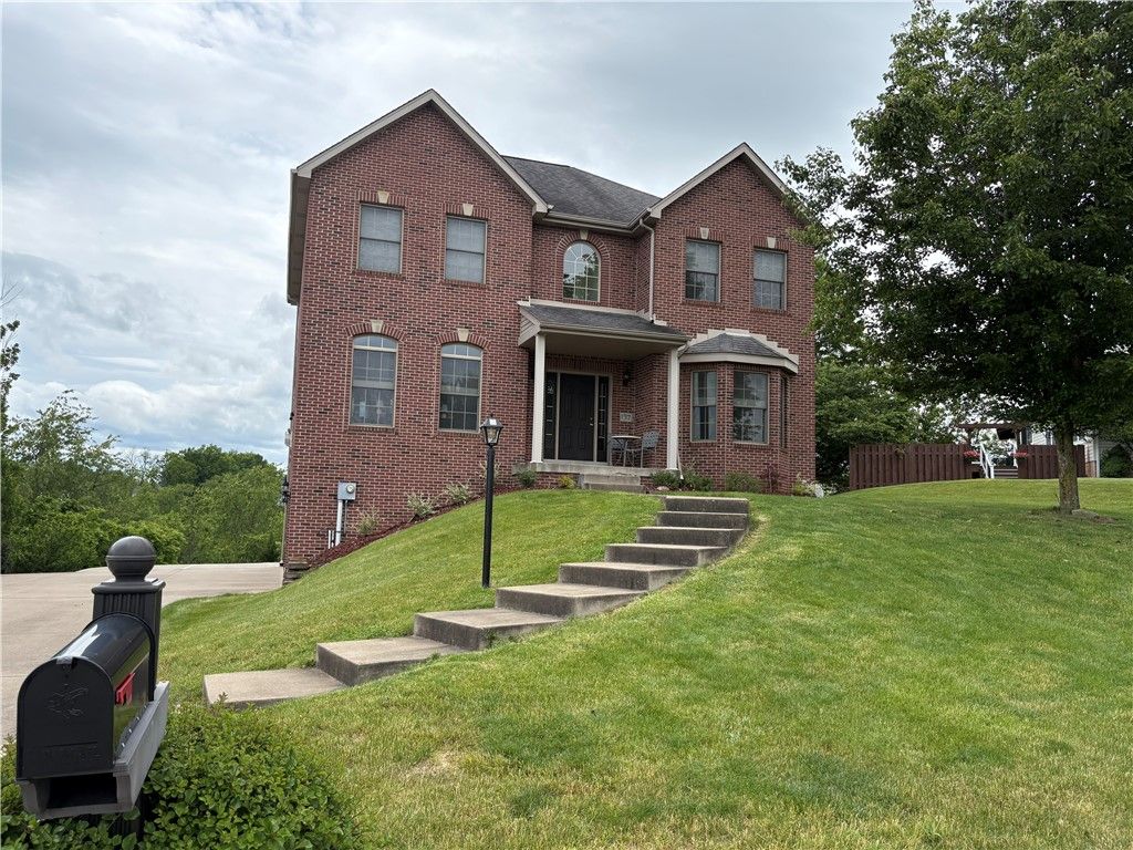 137 Robinson Dr