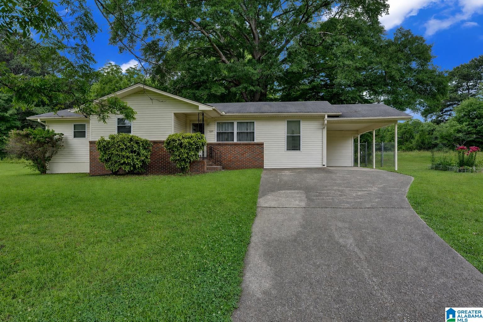 3609 Red Oak Drive