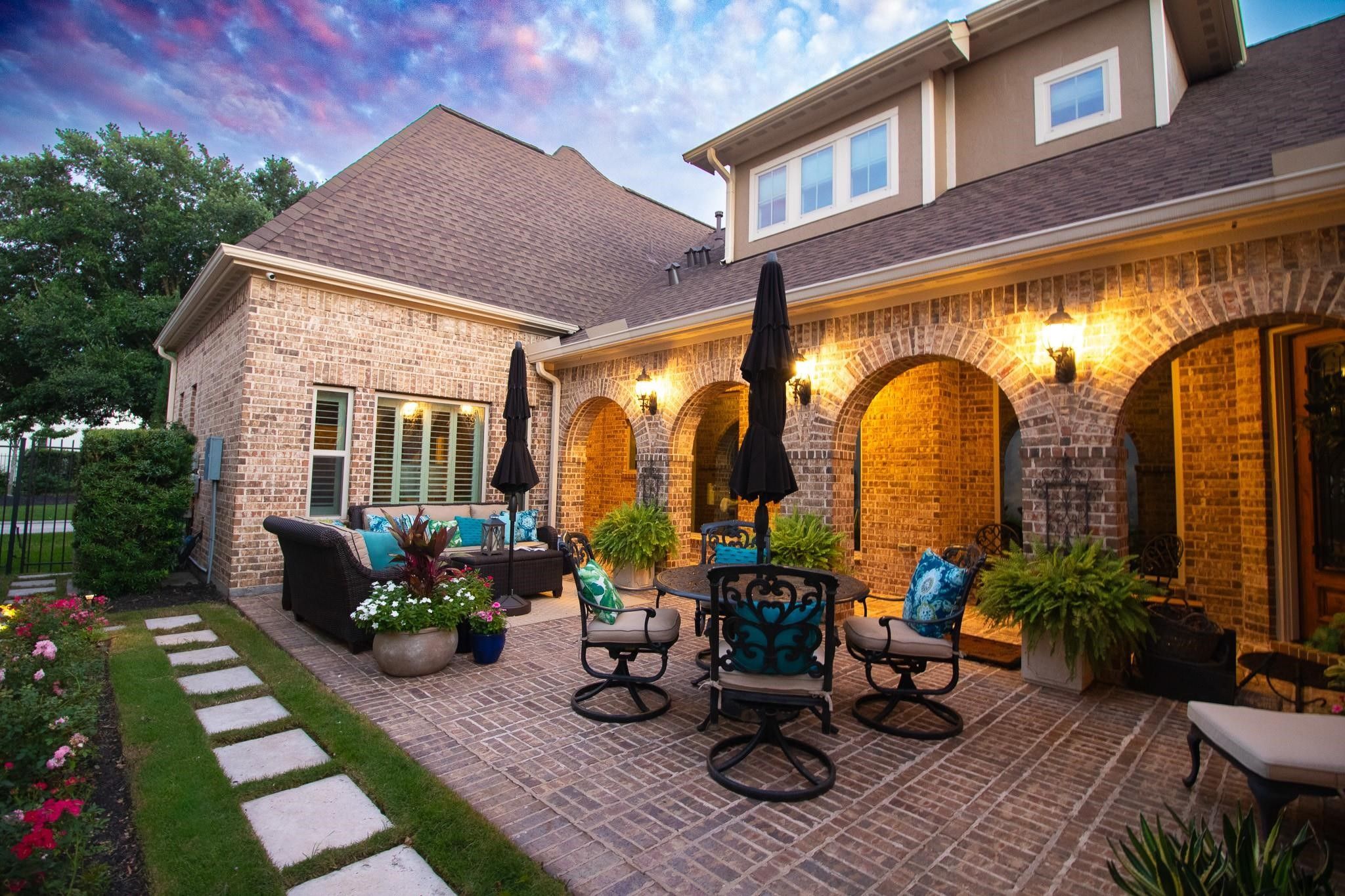 51 Woodglade Way