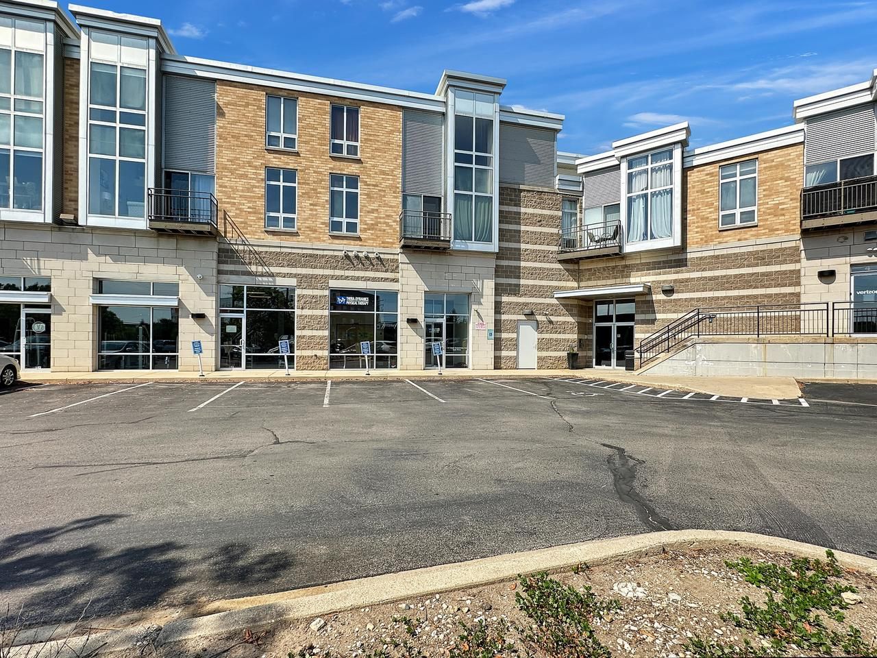 2121 S Kinnickinnic Avenue 112