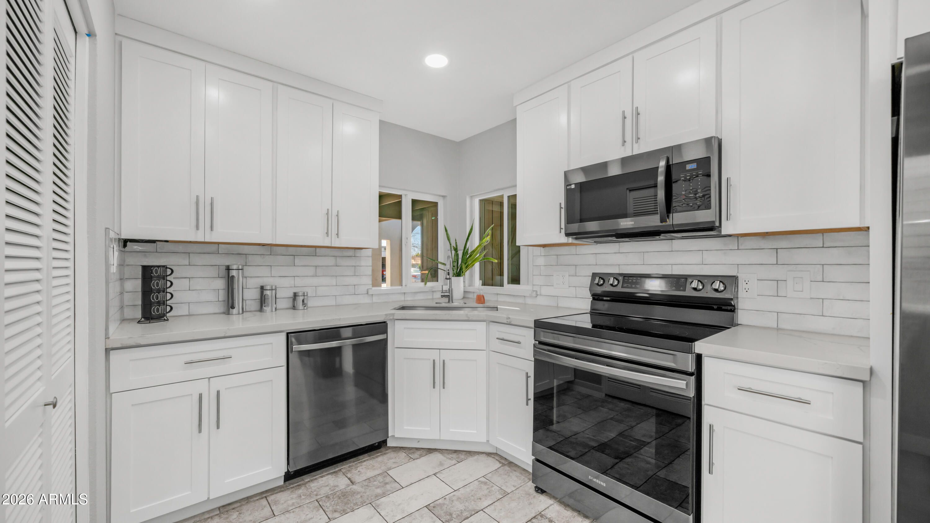 610 E Royal Palm Square N