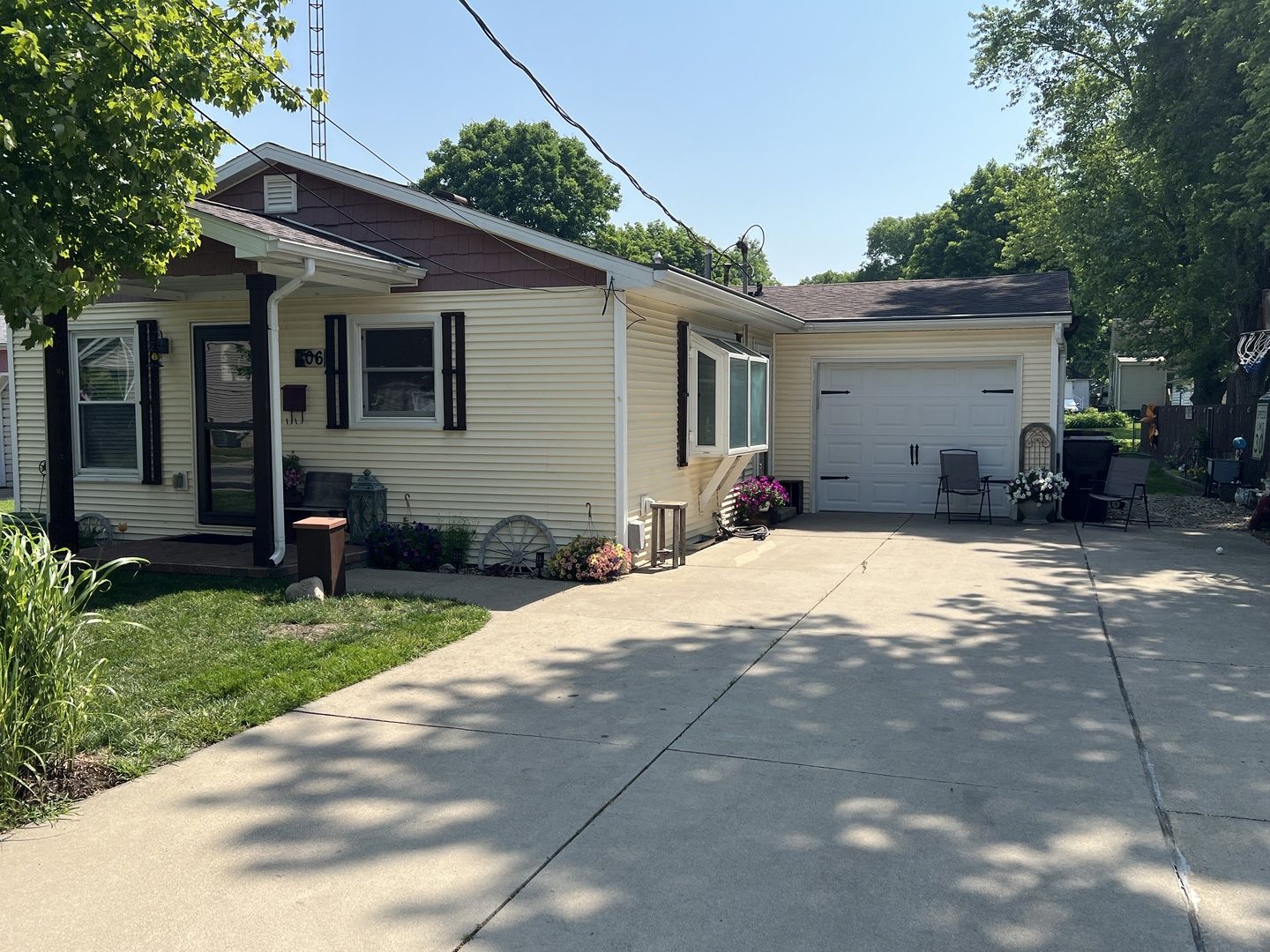 806 N Elizabeth Street