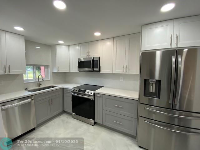 8962 S Hollybrook Blvd 207
