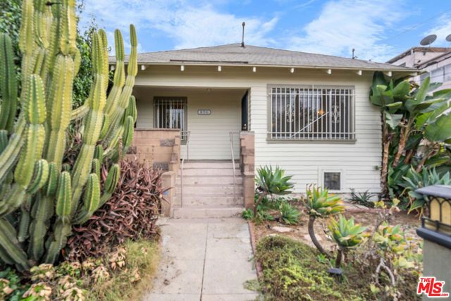 806 N Coronado Street