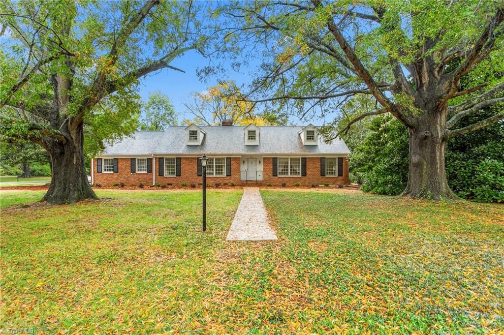 1267 Westview Terrace