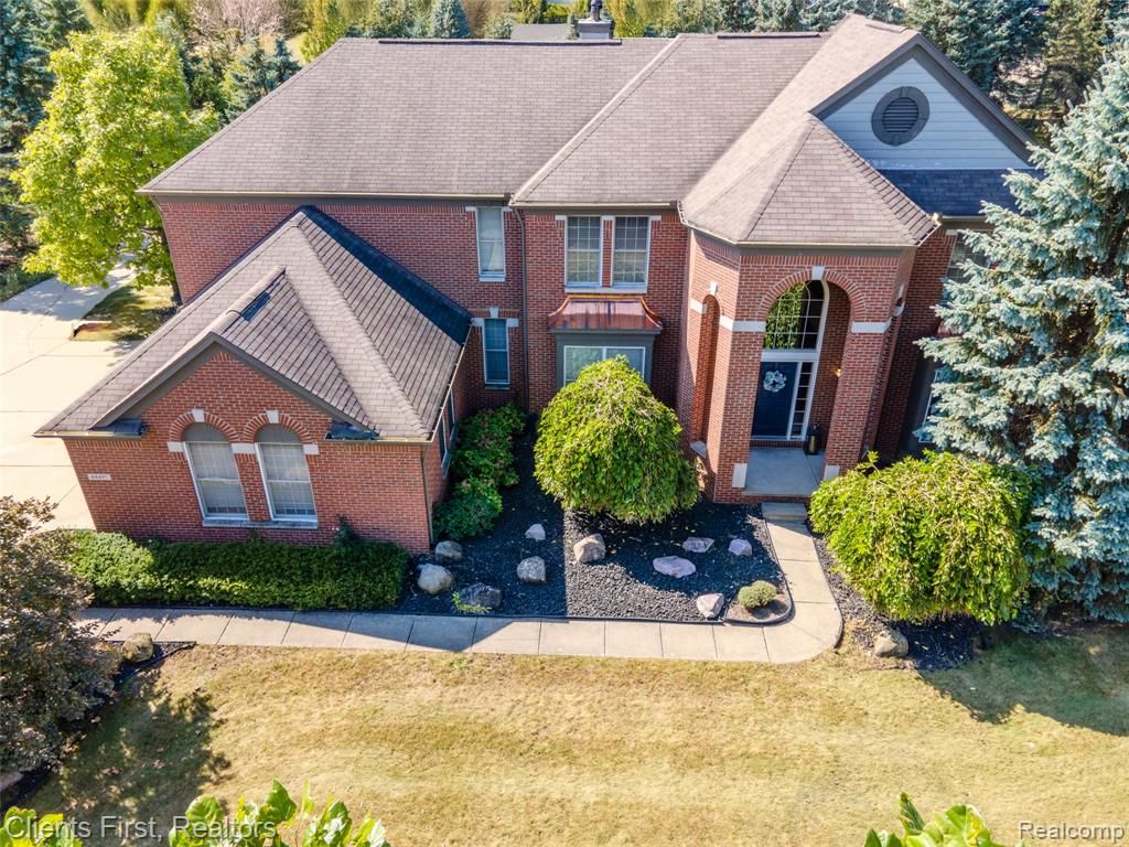 44497 White Pine Circle W