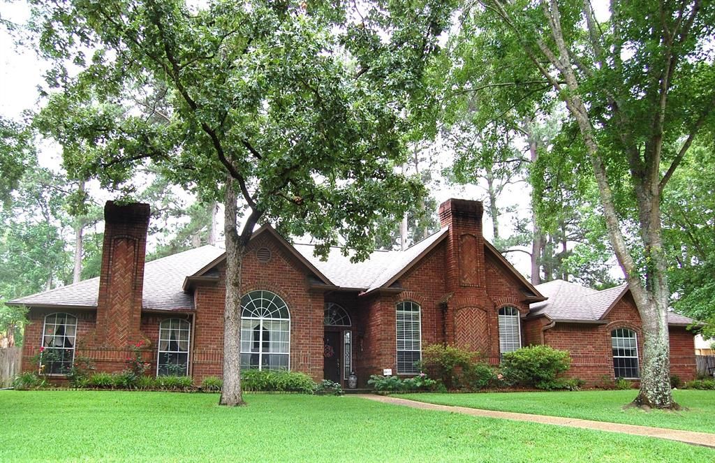 1683 Old Oak Drive