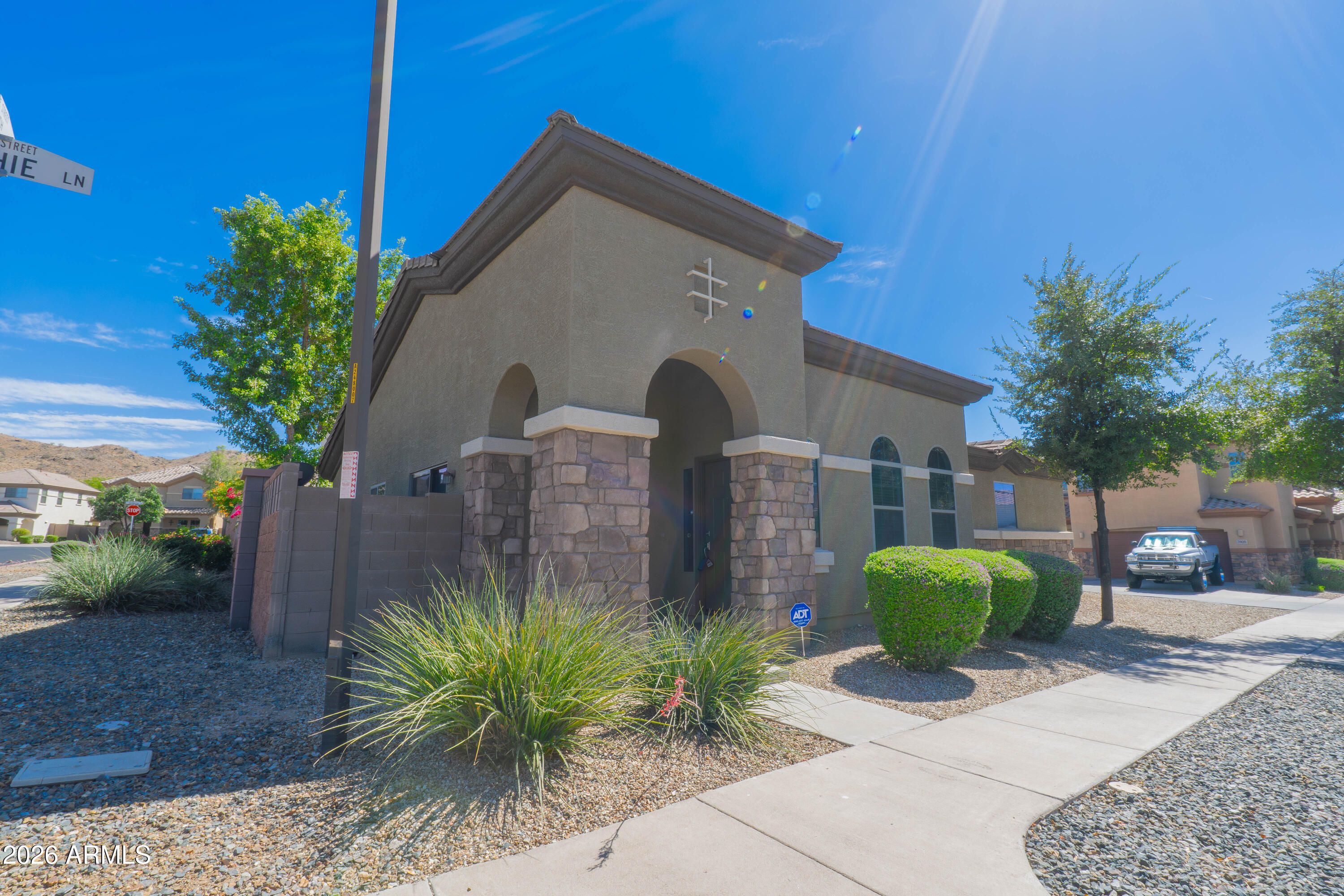 3921 E Sophie Lane