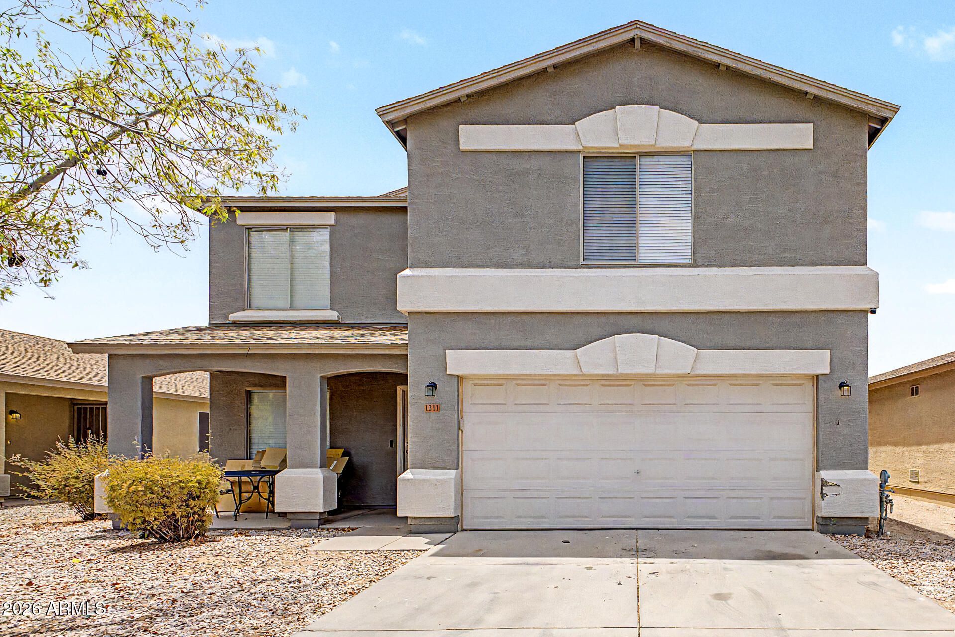 1211 E Silktassel Trail