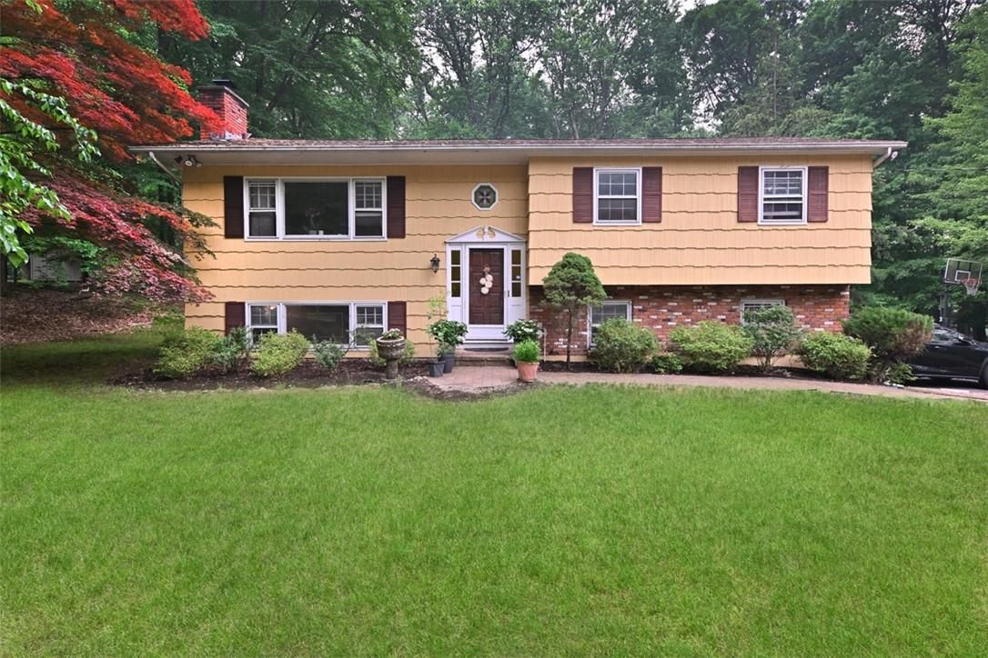 3 Oak Ridge Road