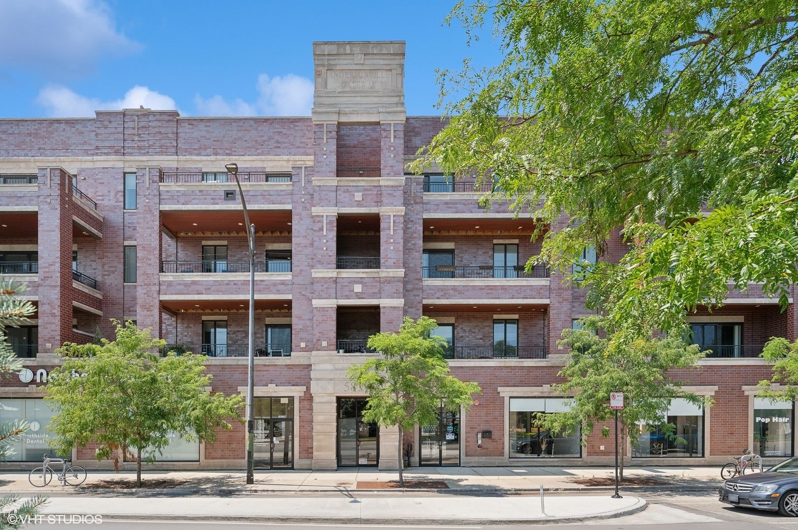 5820 N Clark Street 303