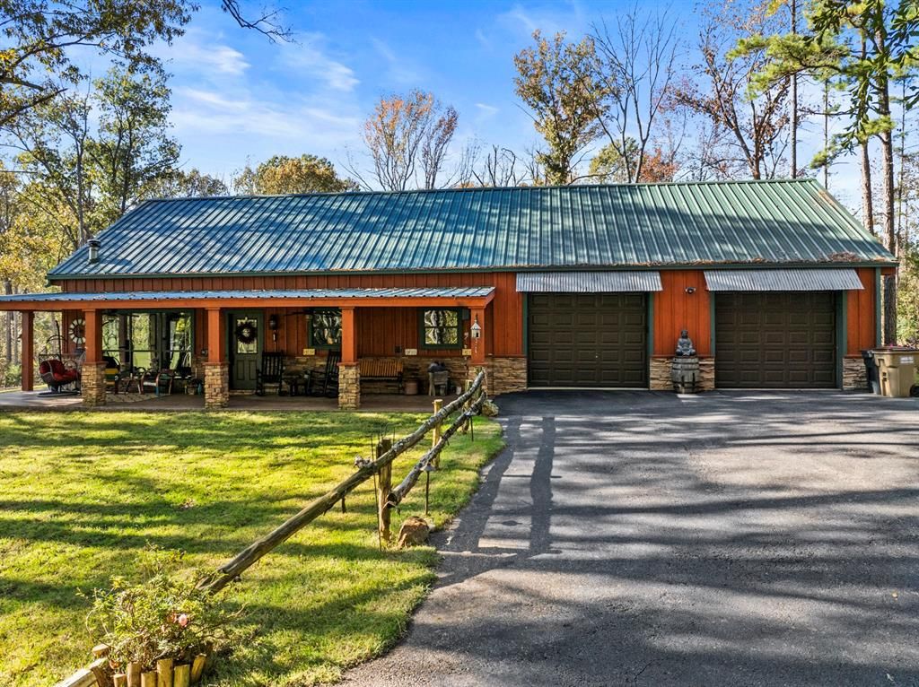 1057 Silver Lake Circle