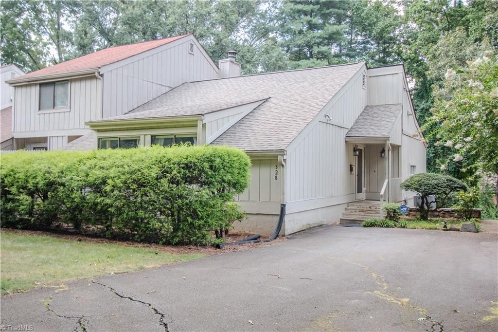 328 Lamplighter Circle