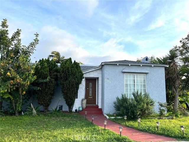 3700 Santa Ana Street