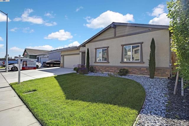 1482 Crimson Lane