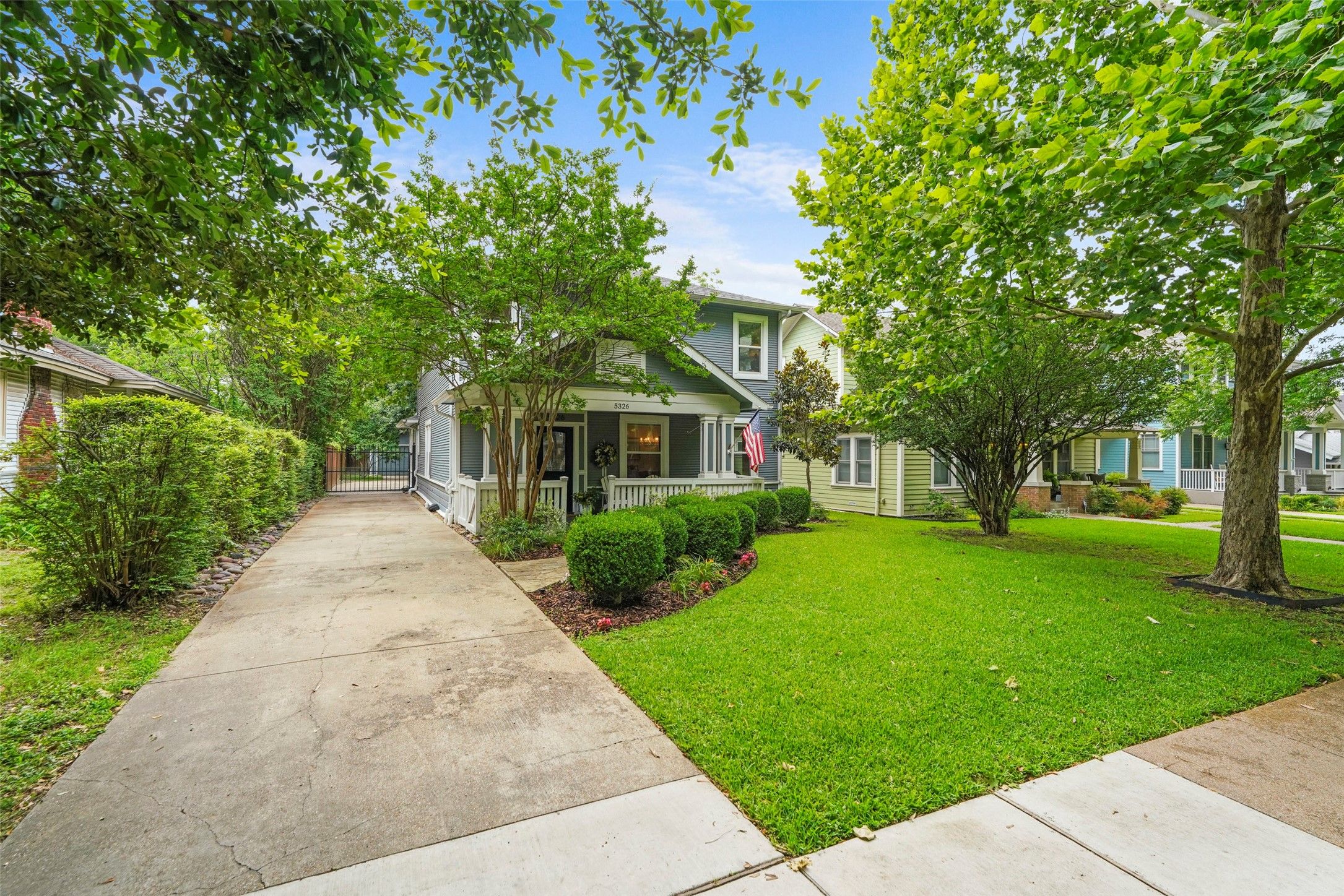 5326 Vickery Boulevard