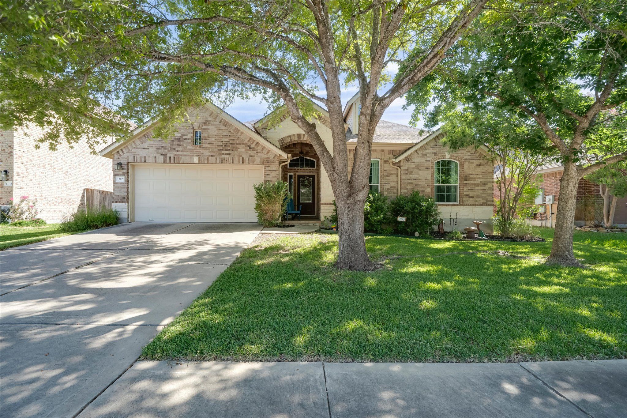 13717 Long Shadow Drive