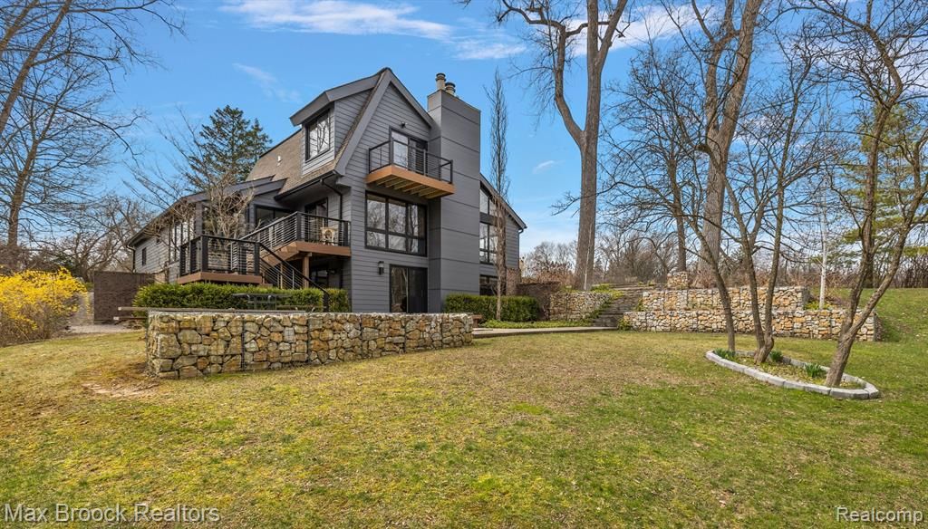19911 Old Pond Ct