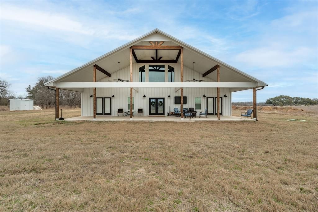 334 Private Road 2483