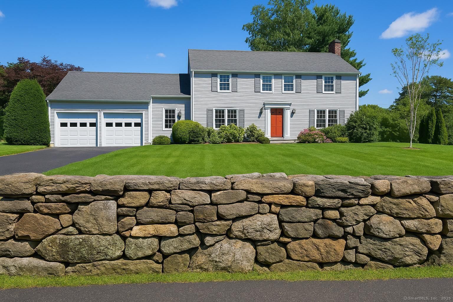 118 Strawberry Hill Avenue