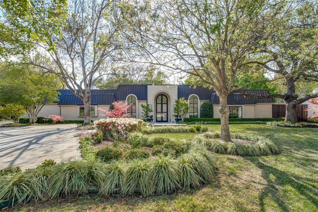 10989 Crooked Creek Drive