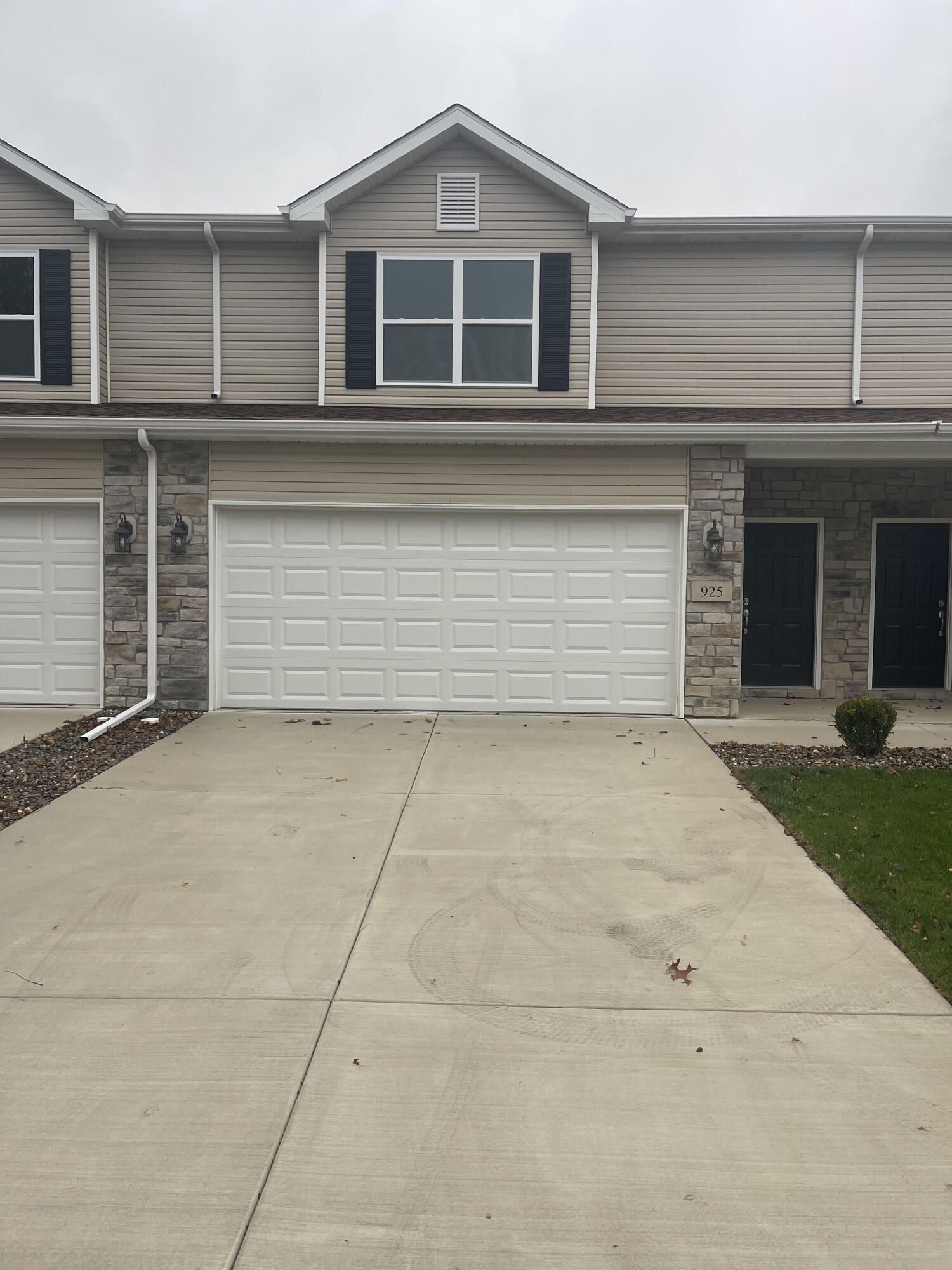 925 Paula Court