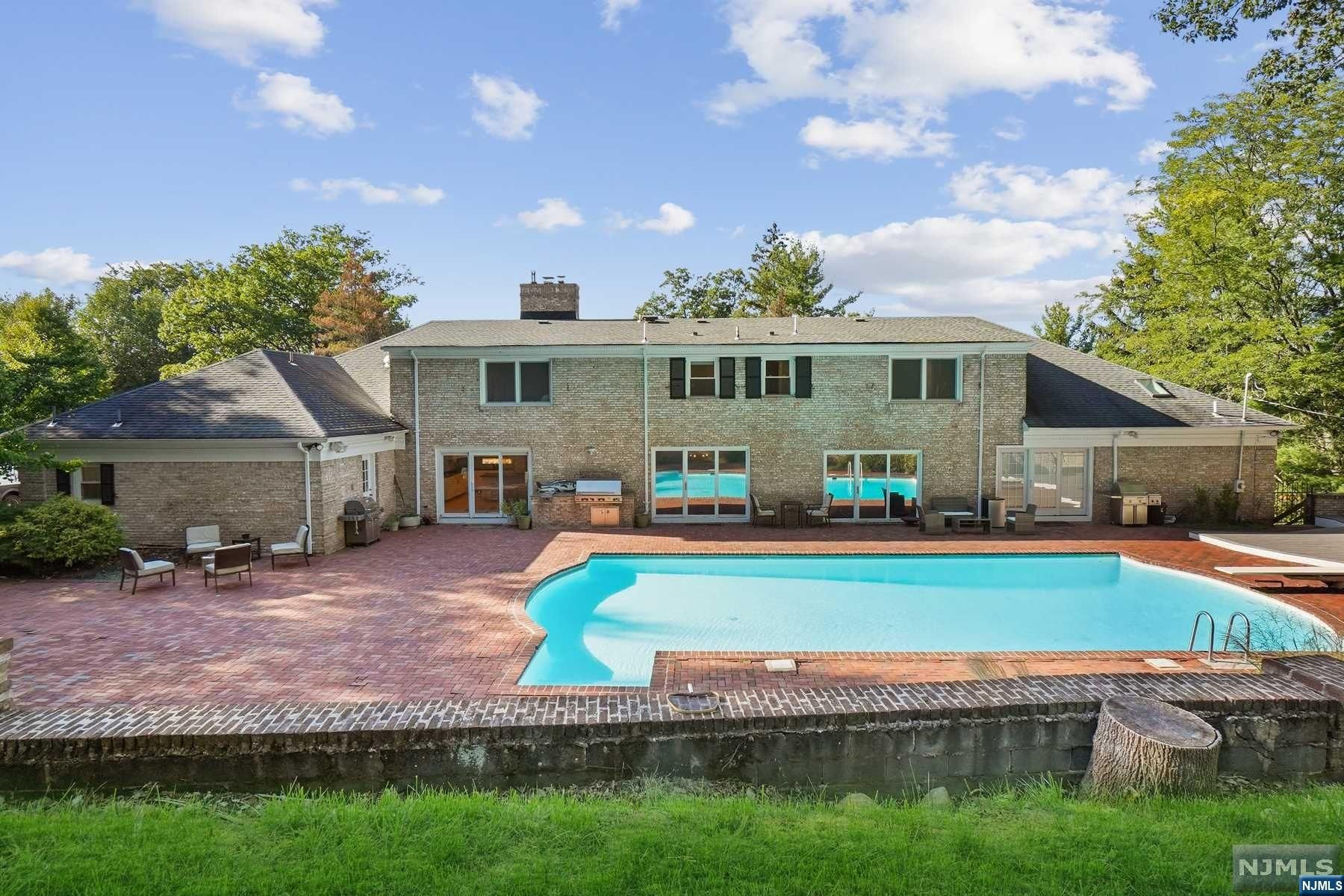 444 Old Short Hills Road