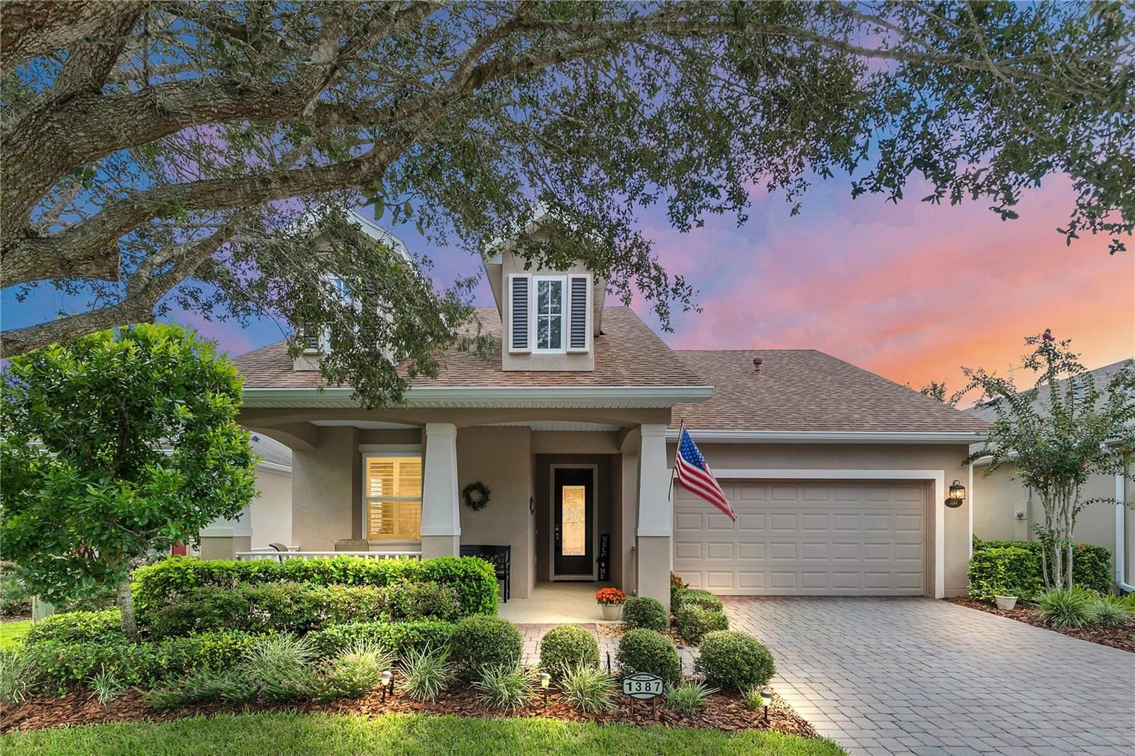 1387 Hazeldene Manor