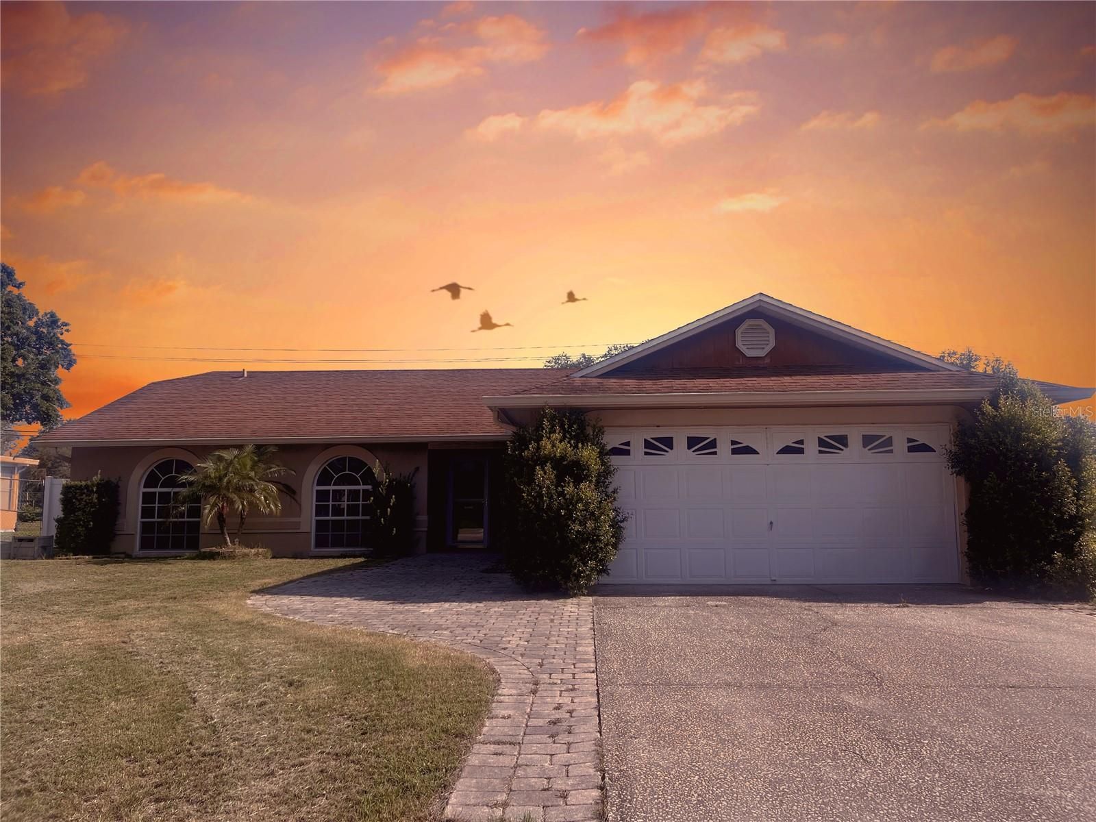 310 Glenridge Loop N